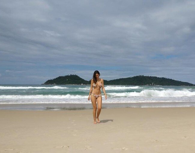 bruna abdullah bikini