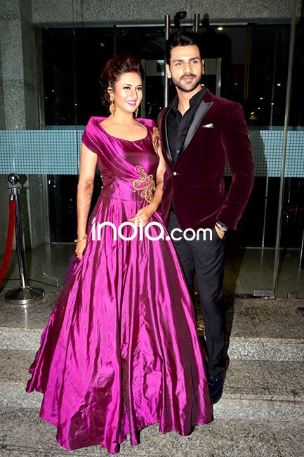 vivek dahiya dead aditi bhatia clicked during wedding reception of divyanka vivek dahiya dead aditi bhatia clicked during wedding reception of divyanka