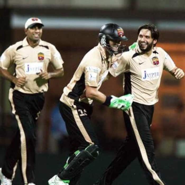 1. Shahid Afridi - Deccan Chargers