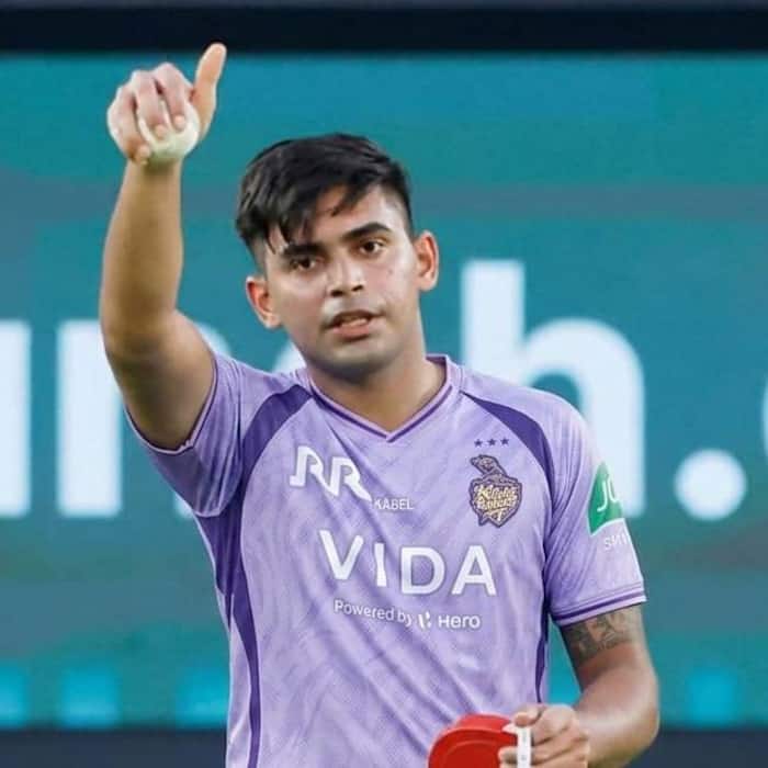 11  Kartik Tyagi
