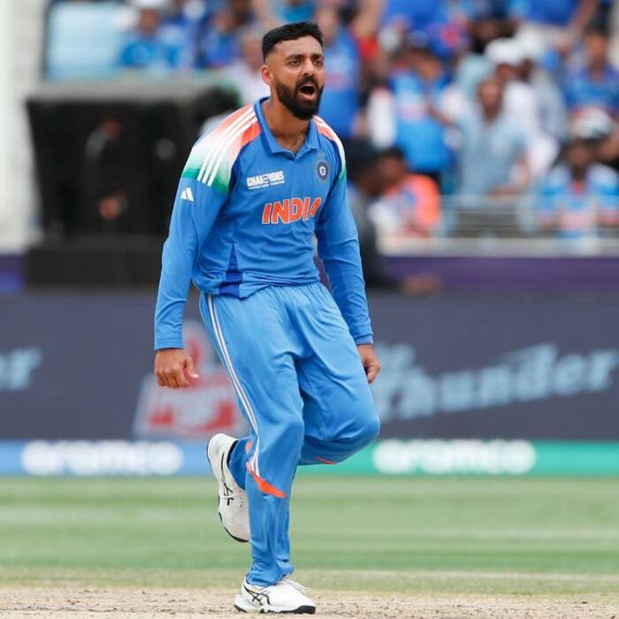 11  Varun Chakravarthy