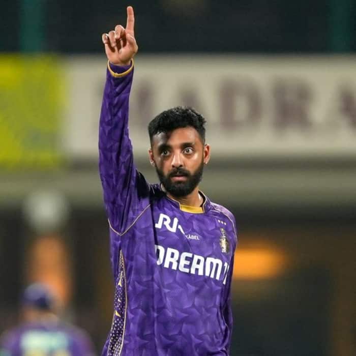 11  Varun Chakravarthy