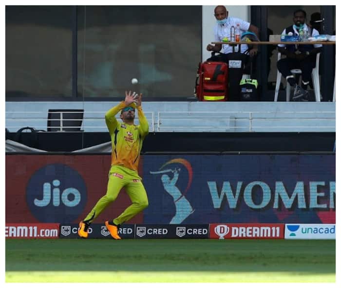 2  Faf du Plessis   84 catches