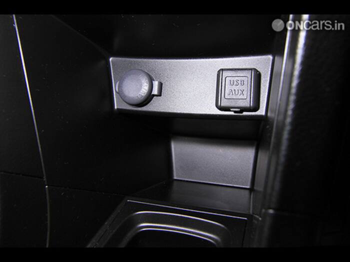 2011 Maruti Suzuki Swift Interior-img5