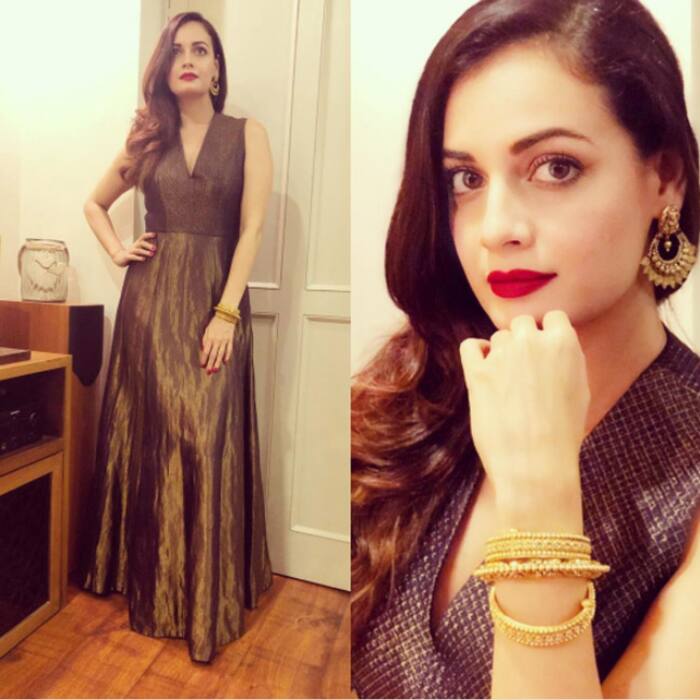 2Dia Mirza in Raw Mango for a Diwali party