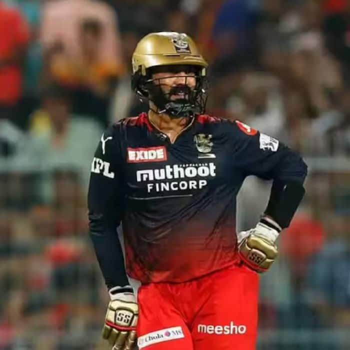 3  Dinesh Karthik
