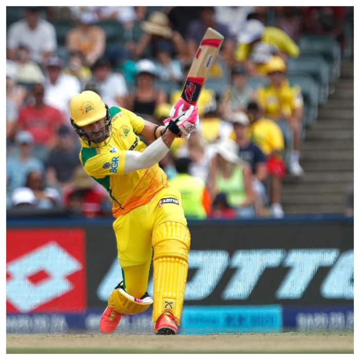 3. Faf du Plessis - 6 centuries