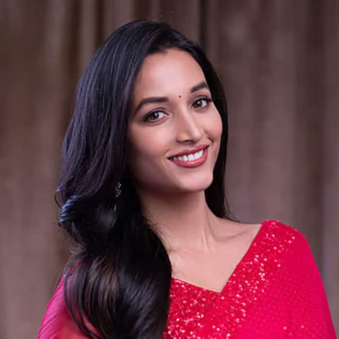 3. Srinidhi Shetty: Accenture professional turned KGF sensation