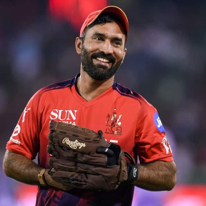 4. Dinesh Karthik