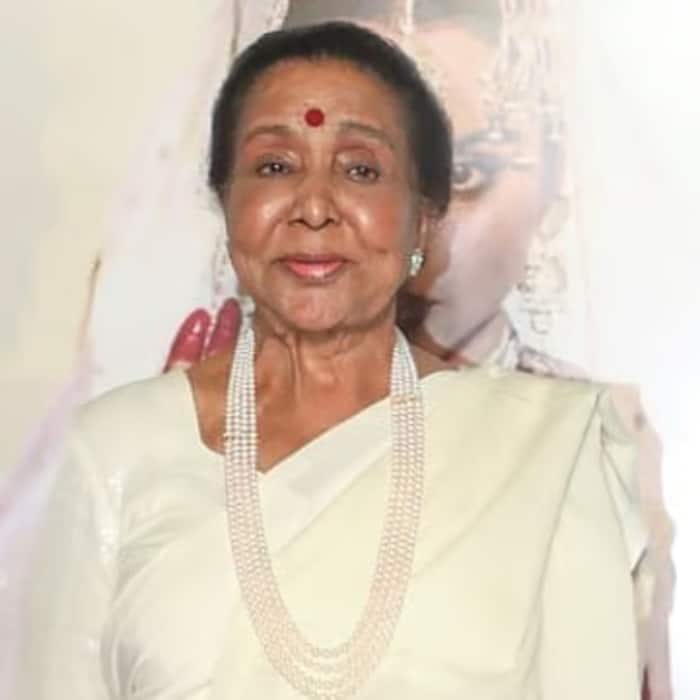 4  Versatility Queen  From Ghazals to Pop and Cabaret