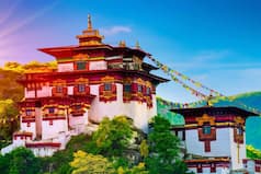 5 Captivating Photos That Showcase Bhutan's Majestic Monasteries
