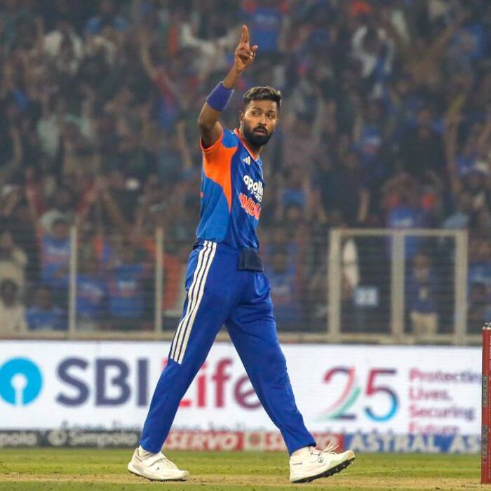 5  Hardik Pandya