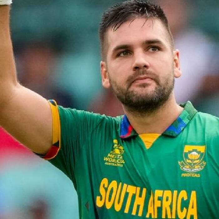 5  Rilee Roussouw