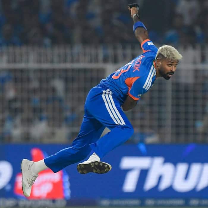 6  Hardik Pandya