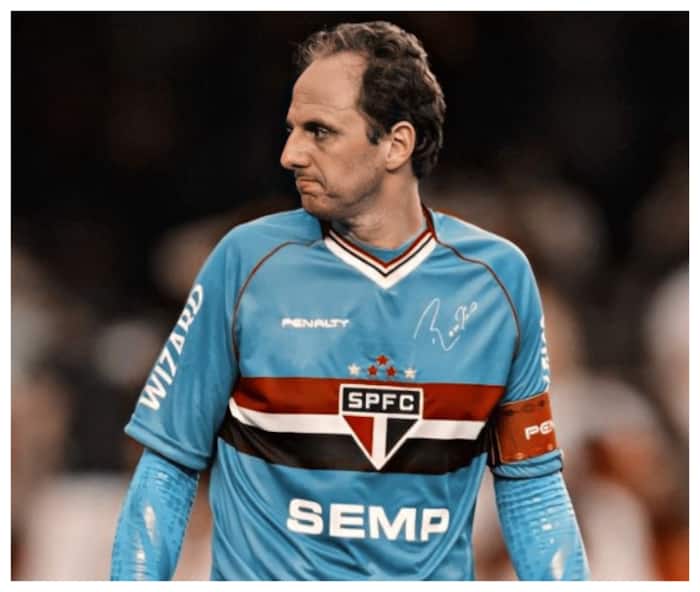 6  Rogerio Ceni s 131 goals as a goalkeeper