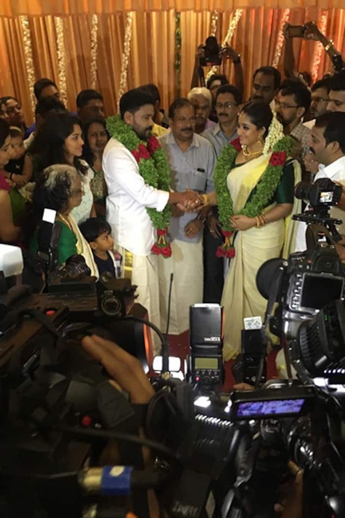 A picture of Dileep and Kavya Madhavan   s wedding function