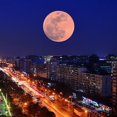 Enticing pictures of Super Blood Blue Moon in various countries