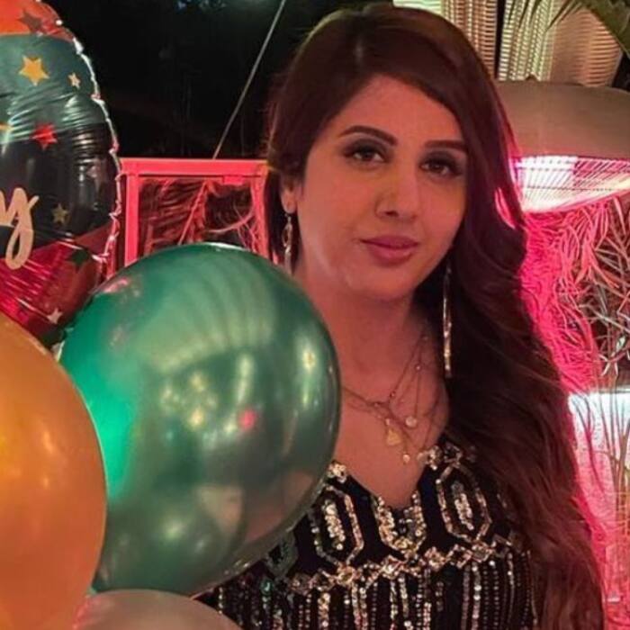 Aarti Ahlawat is daughter of an advocate