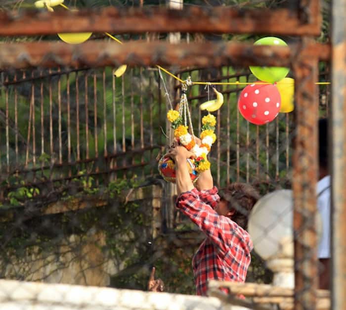 Abram, Gauri Khan during Dahi Handi celebrations organised on Janmashtami at Mannat in Mumbai