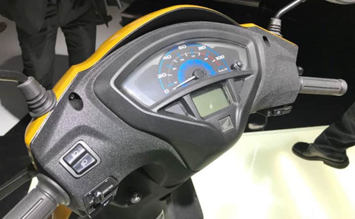 Additional features of Honda Activa 5G scooter