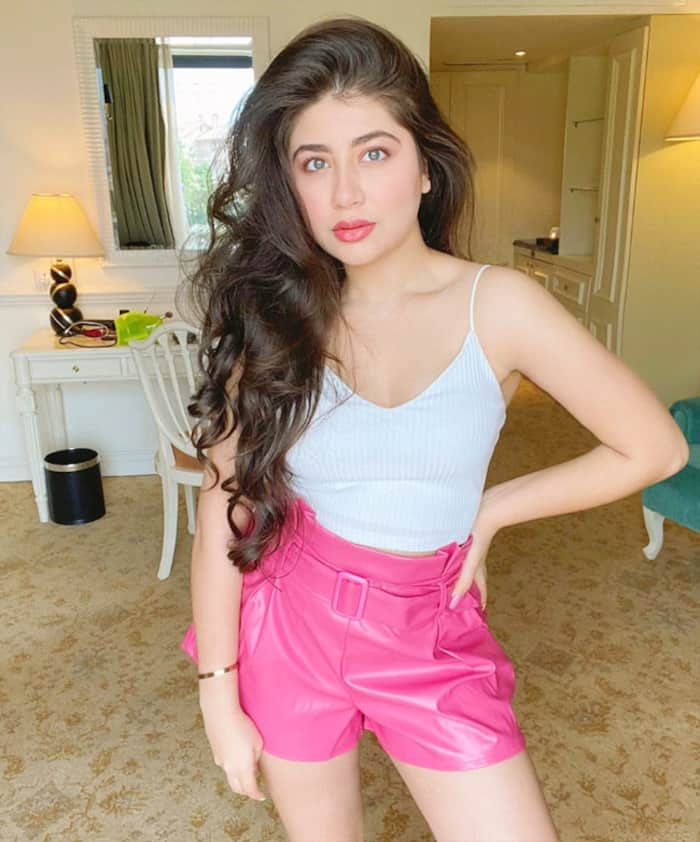 Aditi looks tempting