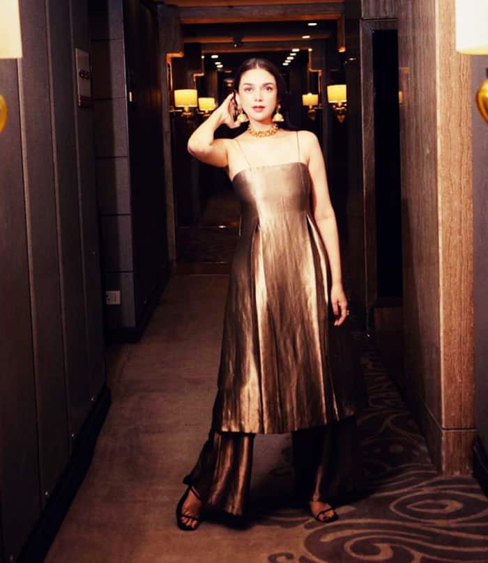 Aditi Rao Hydari Looks Mesmerising in Latest Photos