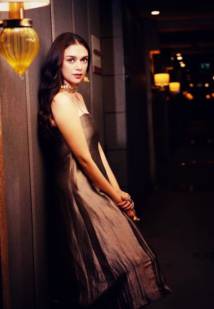 Aditi Rao Hydari Oozes Elegance in Metallic Suit Set
