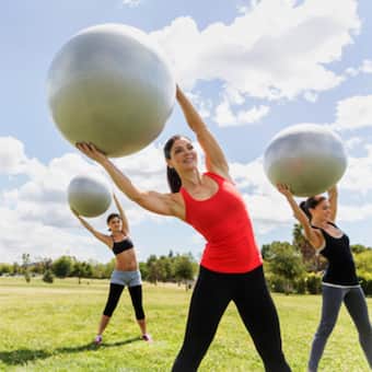 Burn hundreds of calories in less than 60 minutes with these exercises