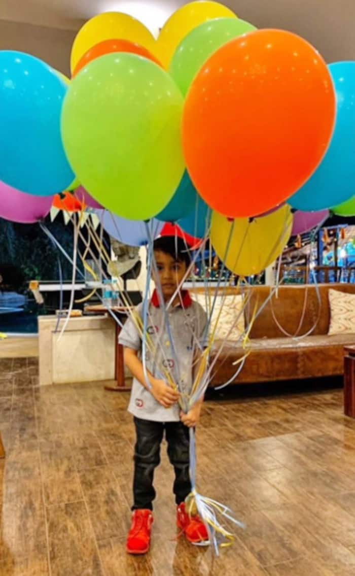 Ahil with his balloons