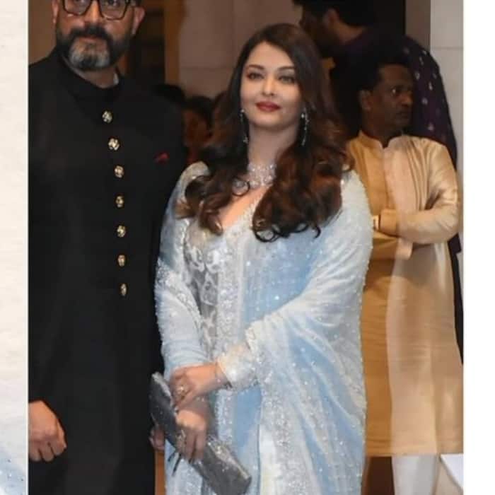 Aishwarya Rai Bachchan in a powder blue anarkali by Manish Malhotra