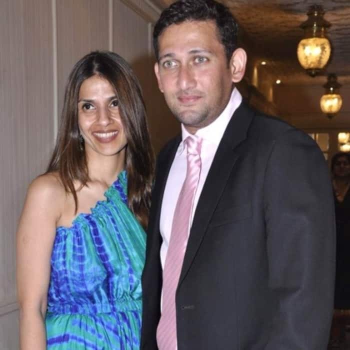 Ajit Agarkar married Mazhar Ghadially s sister Fatima