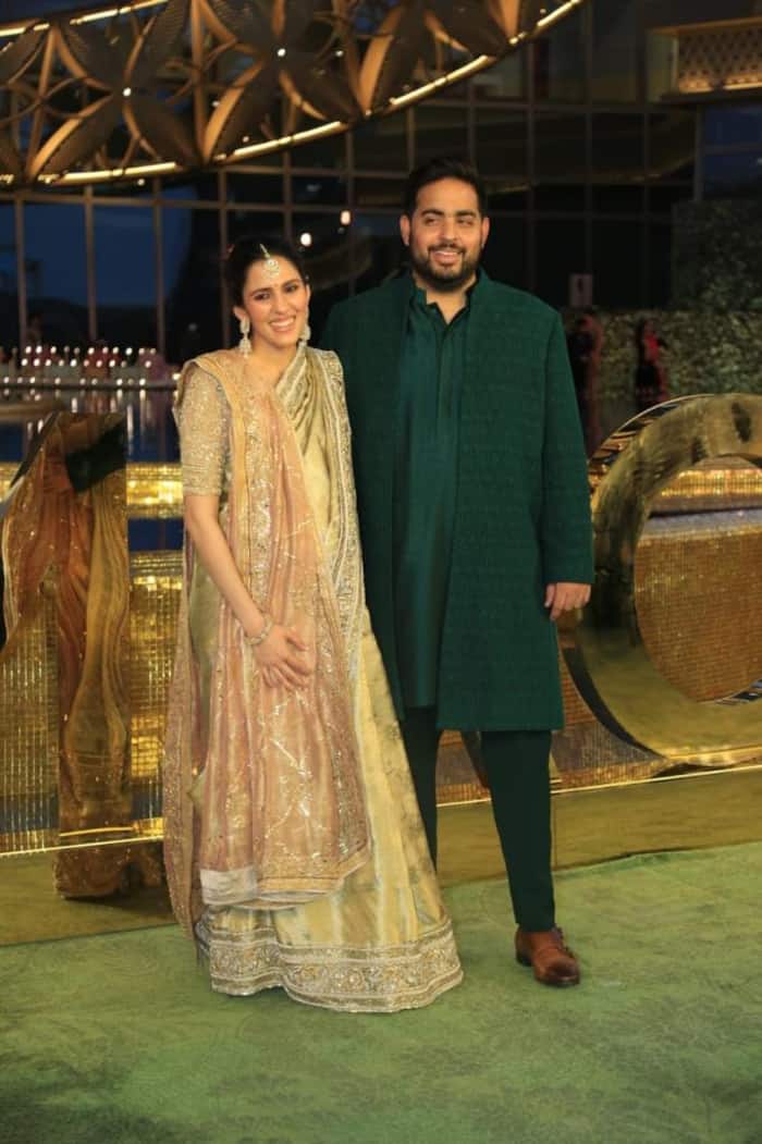 Akash Ambani-Shloka Mehta - Jodi No 1