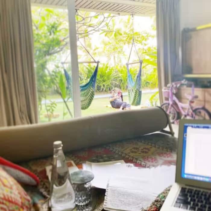 Akshay Kumar house pics are filled with greenery  sunshine and more