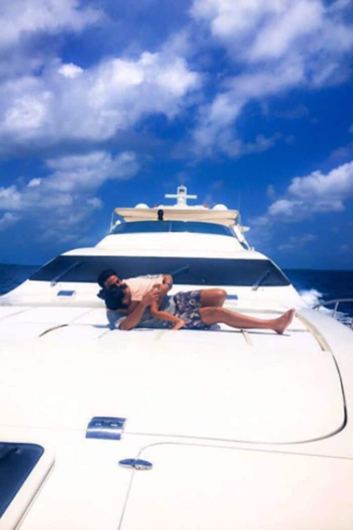 Akshay Kumar playing with Nitara during Maldives vacation