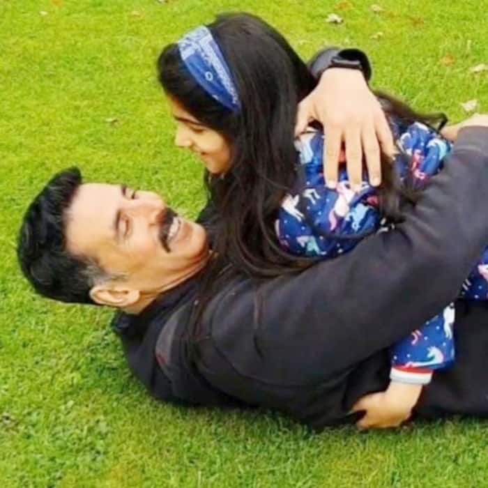 Akshay Kumar With Daughter Nitara