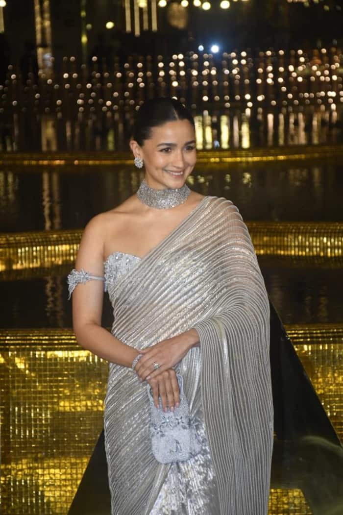 Alia Bhatt Exudes Elegance