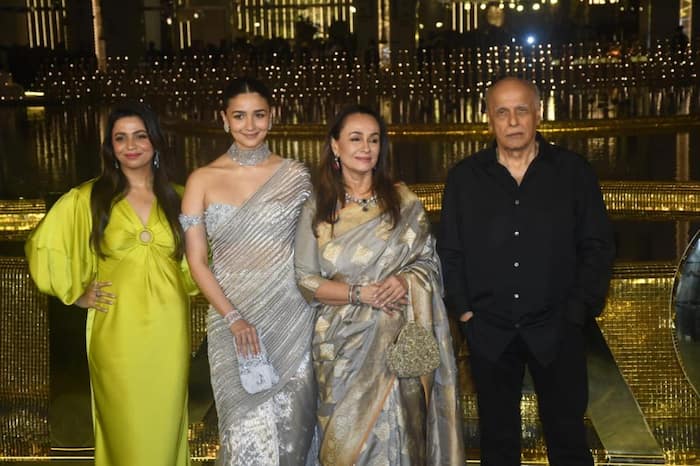 Alia Bhatt - Family Reunion