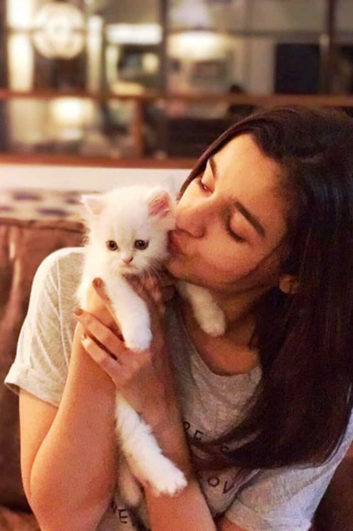 Alia Bhatt shares a cute picture on Instagram