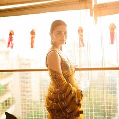 Inside pictures of Alia Bhatt and Ranbir Kapoor's Diwali celebrations with daughter Raha