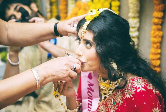 All the inside pics from Charu Asopas God Bharai function at home with Sushmita Sen