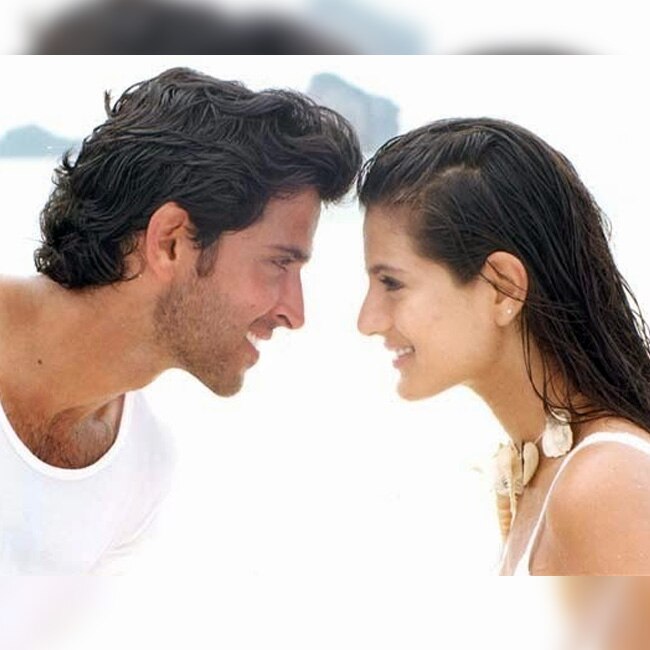 Hrithik dating Nargis