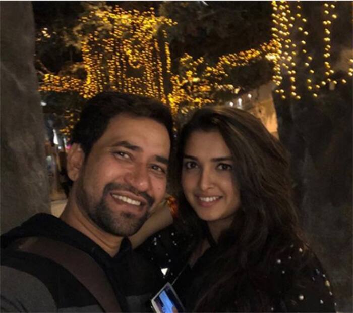 Amrapali Dubey Dinesh Lal Yadav