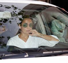 Sonakshi Sinha, Amrita Arora and other celebs pay visit to Salman Khan’s family