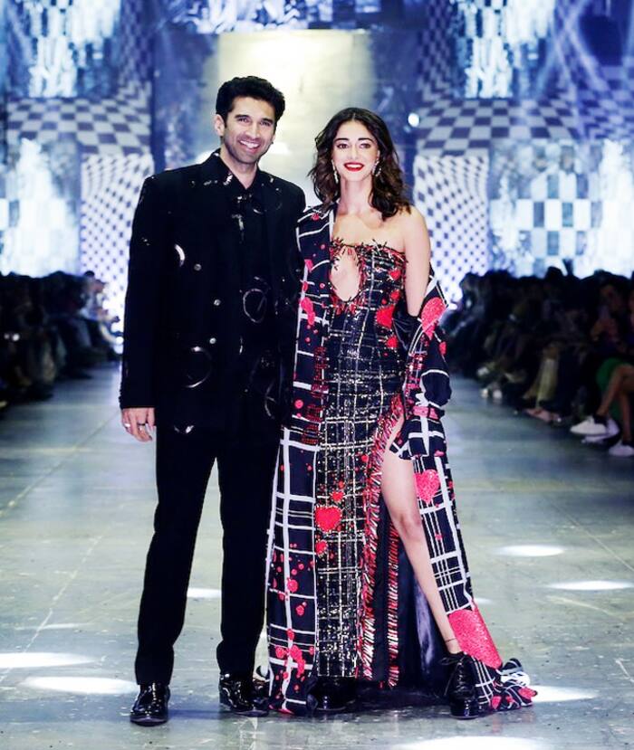 Ananya Panday and Aditya Roy Kapur can't get enough of each other
