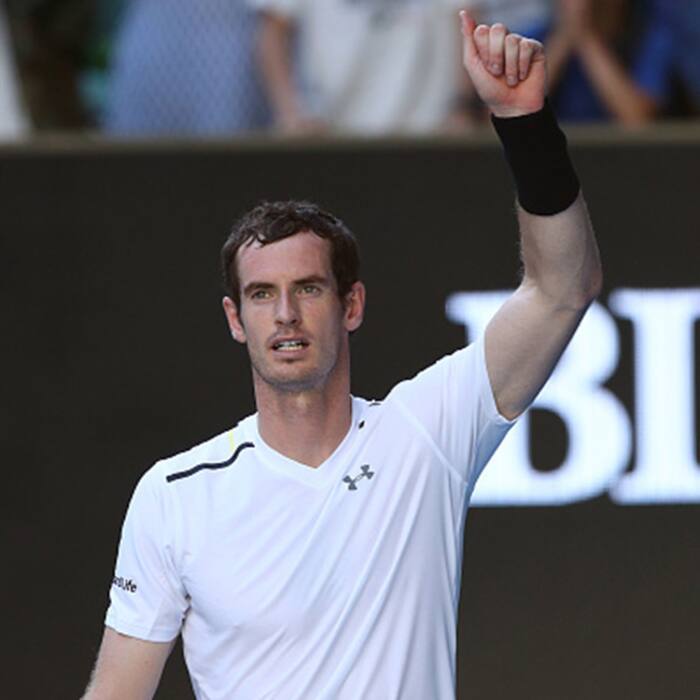 Andy Murray wins the first round of Australian Open 2017