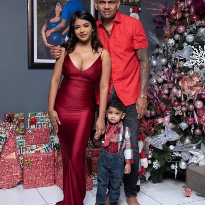 Angelia   s Glamorous Presence Steals the Show