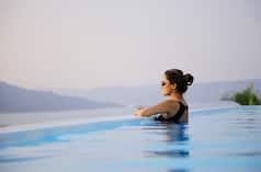 Anita Hassanandani Gives Strong Vacation Vibes While Chilling Amidst Serenity in Lonavala