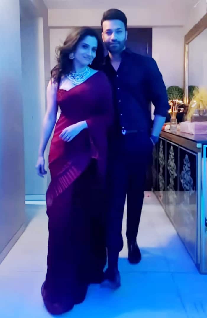 Ankita Lokhande dances with Vicky Jain