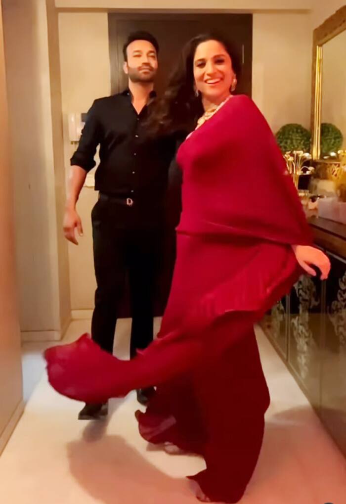Ankita Lokhande Looks Hot in Wine Saree, Poses With Beau Vicky Jain At Diwali Party – See Photos