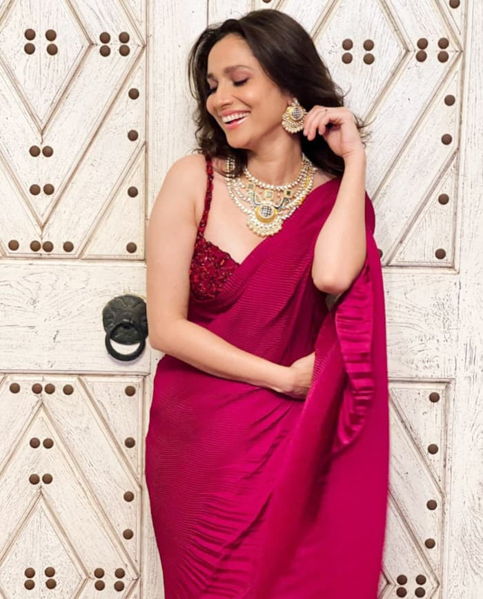 Ankita Lokhande’s hair and makeup for Diwali is subtle and classy